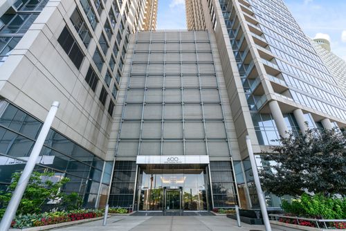 apt-2110-600 N Lake Shore Dr, Chicago, IL, 60611-3080 | Card Image