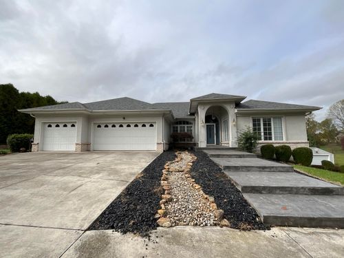 415 Splendor View Dr, Somerset, KY, 42503-7518 | Card Image