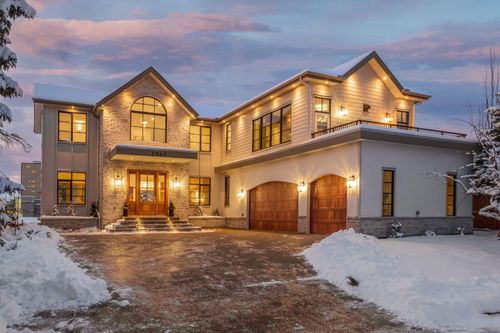 2945 Toronto Cres Nw, Calgary, AB, T2N3W4 | Card Image