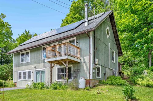 47 Westwood Pkwy, Barre, VT, 05641-5220 | Card Image
