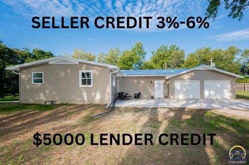 11933 S Topeka Ave, Carbondale, KS, 66414-9329 | Card Image