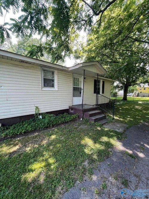 120 Brockway Ave, Owens Cross Roads, AL, 35763-8500 | Card Image