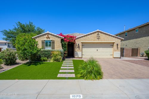 1070 E Oriole Drive, Gilbert, AZ, 85297 | Card Image