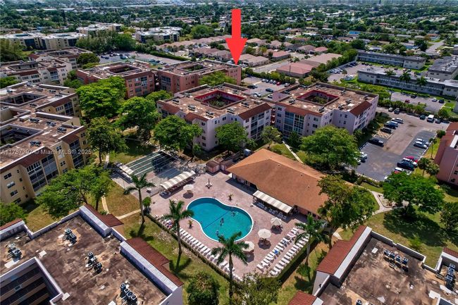 APT-404 - 2861 Somerset Dr, Condo with 2 bedrooms, 2 bathrooms and null parking in Lauderdale Lakes FL | Image 15