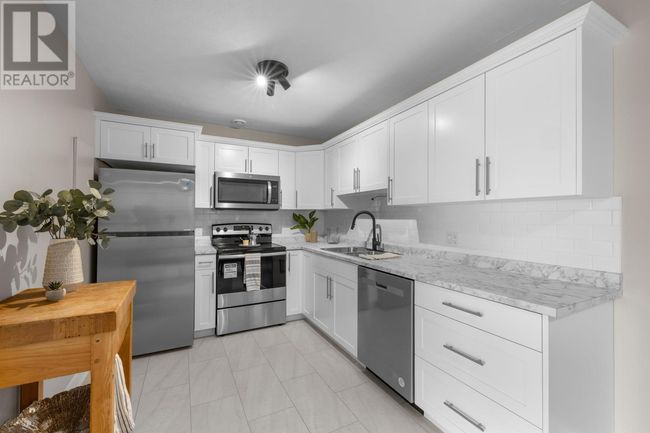 110 - 4-24 Waterview Hts, Condo with 2 bedrooms, 1 bathrooms and null parking in Charlottetown PE | Image 5