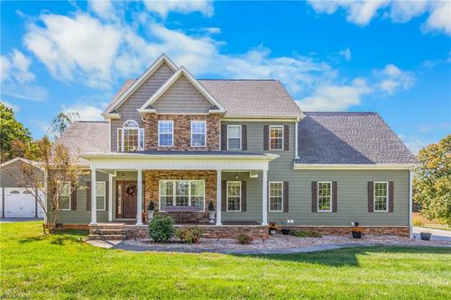 1105 Flippin Ln, King, NC, 27021-7431 | Card Image