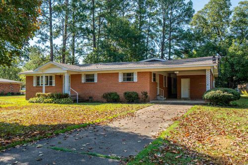 243 Windcrest Dr, Malvern, AR, 72104-6149 | Card Image