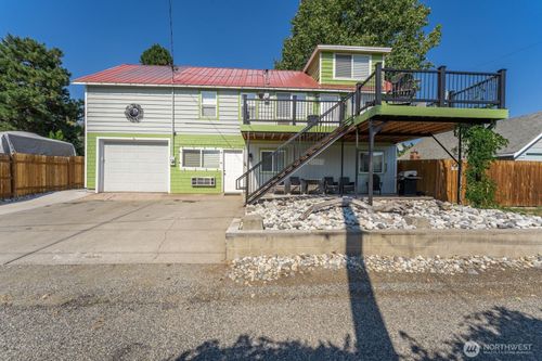 703 Boetzkes Ave, Manson, WA, 98831-9219 | Card Image