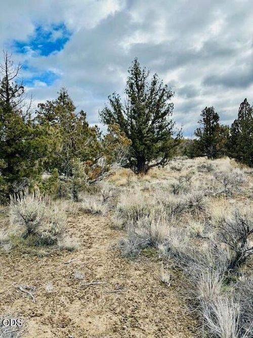 3152 Se Pilot Drive, Prineville, OR, 97754 | Card Image