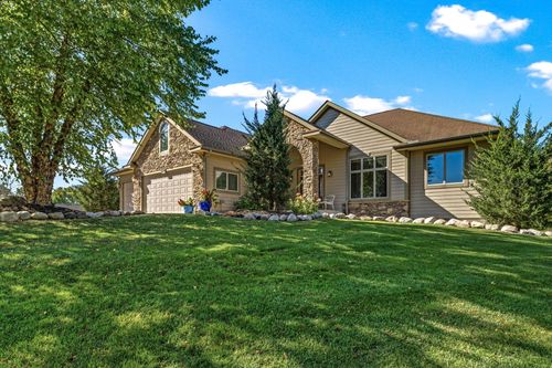 1097 15th St Sw, New Prague, MN, 56071-4112 | Card Image