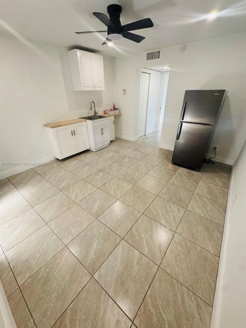 2-2502 Harding St, Hollywood, FL, 33020-2351 | Card Image