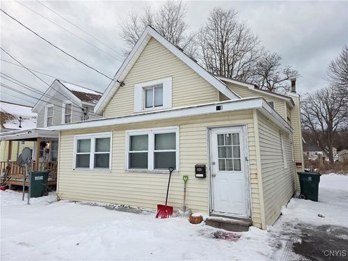 c-113 W Seneca St, Oswego, NY, 13126-1471 | Card Image