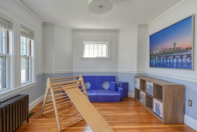 85 Roosevelt Rd, House other with 3 bedrooms, 2 bathrooms and 2 parking in Medford MA | Image 15