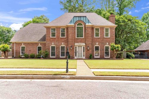 8871 Woodmark Dr, Cordova, TN, 38018-7439 | Card Image