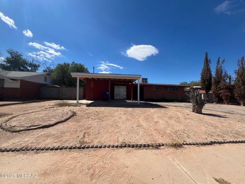 7132 E Eastland St, Tucson, AZ, 85710-4939 | Card Image