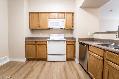 1179-6650 W Warm Springs Rd, Las Vegas, NV, 89118-4602 | Card Image