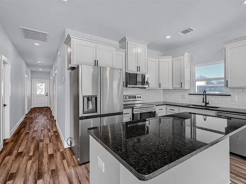 729 E Sears St, Denison, TX, 75021-2743 | Card Image