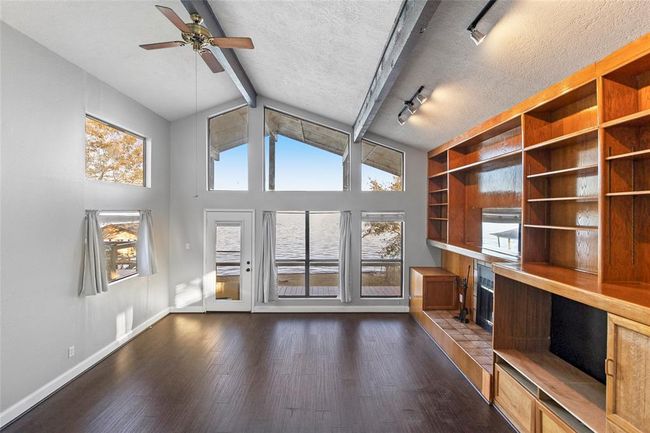 283 Sam Houston Loop, House other with 3 bedrooms, 2 bathrooms and 2 parking in Pointblank TX | Image 14