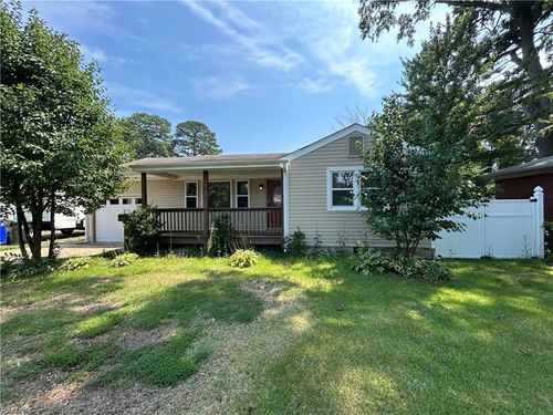 1031 E Leicester Ave, Norfolk, VA, 23503-2031 | Card Image