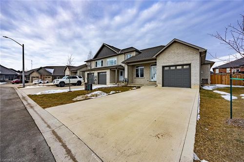 10 Pintail Lane, Port Rowan, ON, N0E1M0 | Card Image