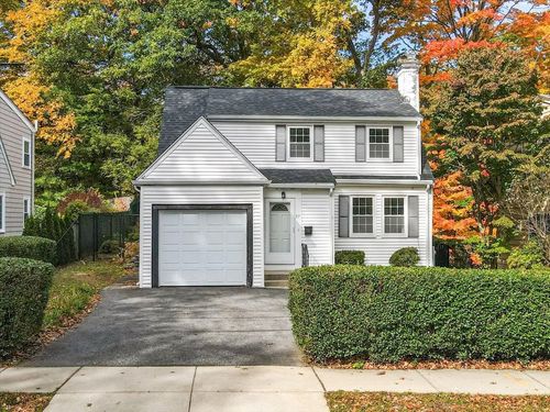 77 Payson Rd, Brookline, MA, 02467 | Card Image