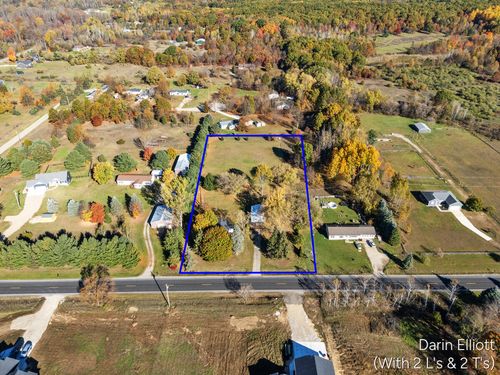 6555 17 Mile Rd Ne, Cedar Springs, MI, 49319-8511 | Card Image