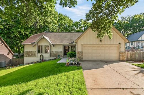 11301 71st St, Raytown, MO, 64133-6878 | Card Image