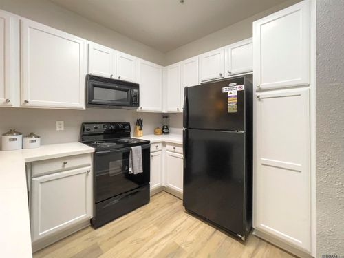 apt-6103-6765 Corporate Blvd, Baton Rouge, LA, 70809-1075 | Card Image