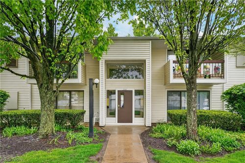 l7-2930 N Bay Dr, Westlake, OH, 44145-4486 | Card Image