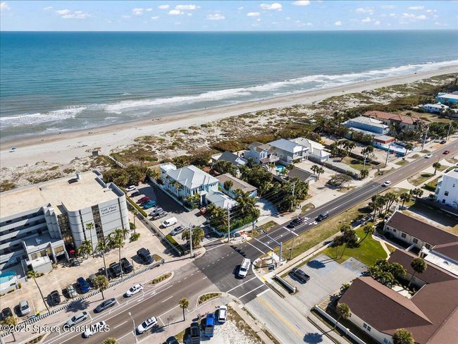 111 S Atlantic Ave, Home with 5 bedrooms, 4 bathrooms and null parking in COCOA BEACH FL | Image 57