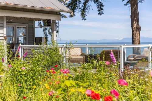 433 East Point Rd, Saturna Island, BC, V0N2Y0 | Card Image