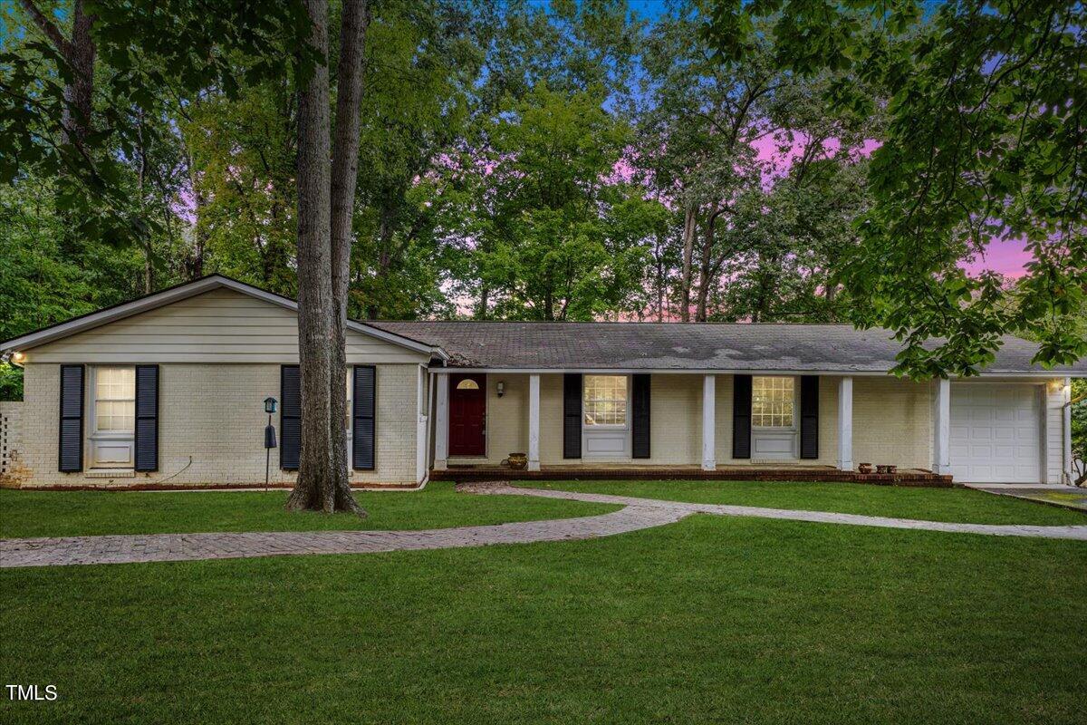 Oakland Dr, Raleigh, NC 27609