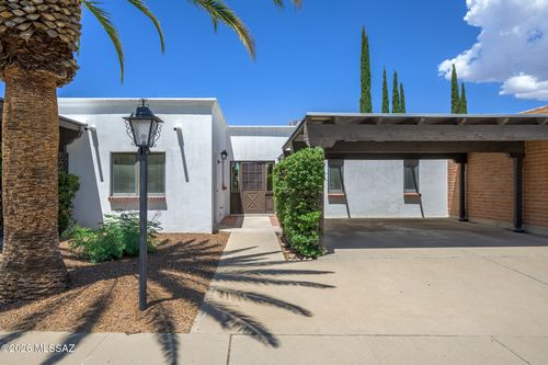 426 W Esperanza Blvd, Green Valley, AZ, 85614-2711 | Card Image