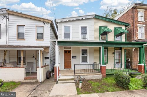 564 Walnut St, POTTSTOWN, PA, 19464-5626 | Card Image