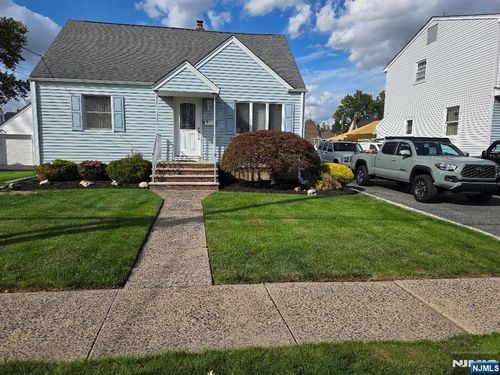 77 Graham Ter, Saddle Brook, NJ, 07663-4512 | Card Image