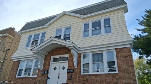 291 Vermont Ave, Irvington, NJ, 07111-7517 | Card Image