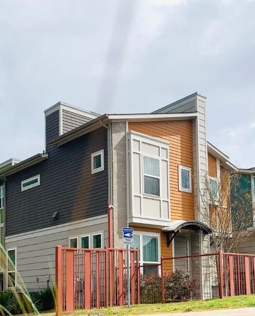 39c-1812 Carlson Drive, Austin, TX, 78741 | Card Image