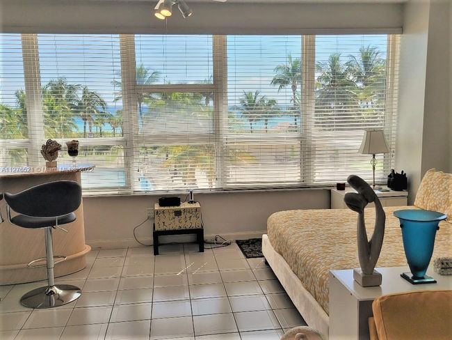 APT-2D - 4925 Collins Ave, Condo with 0 bedrooms, 1 bathrooms and null parking in Miami Beach FL | Image 15