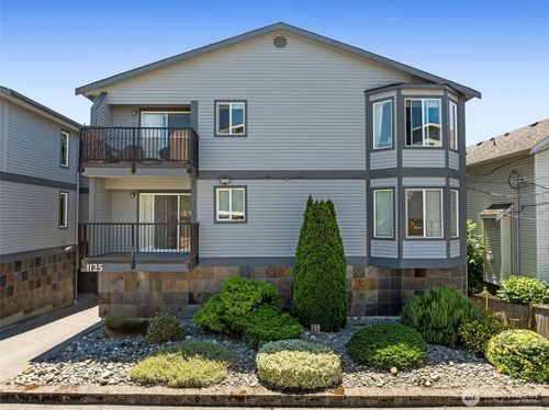 apt-6-1125 N 93rd St, Seattle, WA, 98103-3352 | Card Image