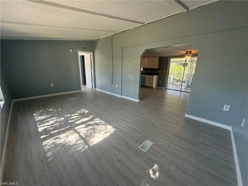 21 Ocho Rios, NAPLES, FL, 34114-9414 | Card Image
