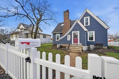 607 Oak St, Valparaiso, IN, 46383 | Card Image