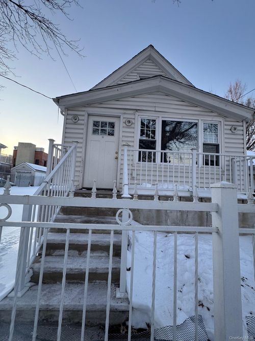 133-12 128th St, South Ozone Park, NY, 11420-3304 | Card Image