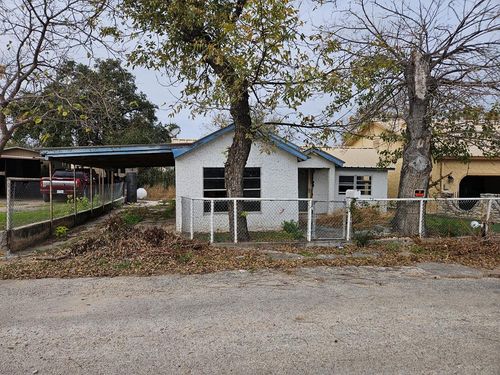 5-104 Calle Useues, Sonora, TX, 76950-6858 | Card Image