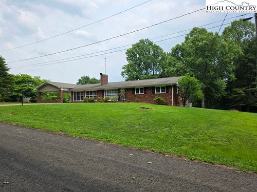 295 Pinedale Rd, North Wilkesboro, NC, 28659-7754 | Card Image