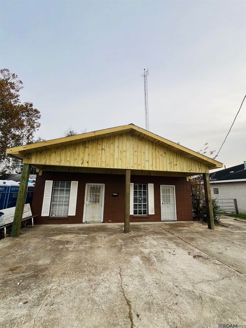 803 Parent St, New Roads, LA, 70760-2215 | Card Image