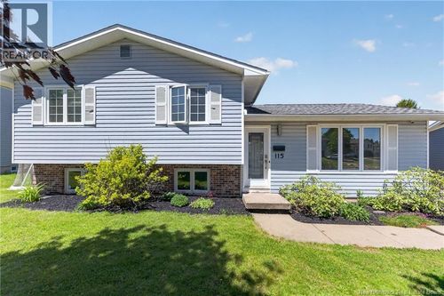 115 Highmeadow Dr, Moncton, NB, E1G2B8 | Card Image
