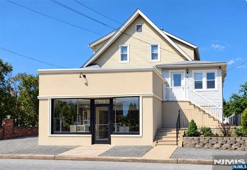 190 Stevens Avenue, Cedar Grove, NJ, 07009 | Card Image