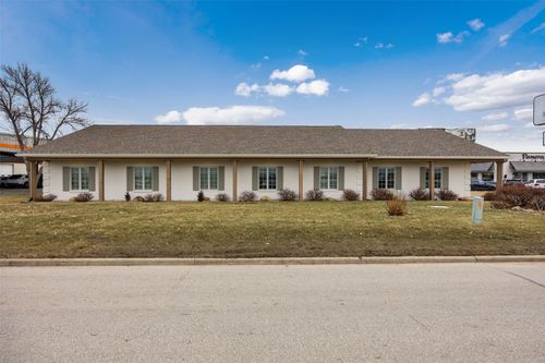 5020 Council St Ne, Cedar Rapids, IA, 52402-2405 | Card Image