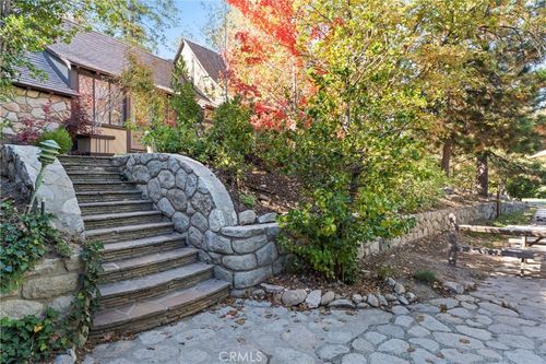 27625 High Knoll Rd, Lake Arrowhead, CA, 92352 | Card Image