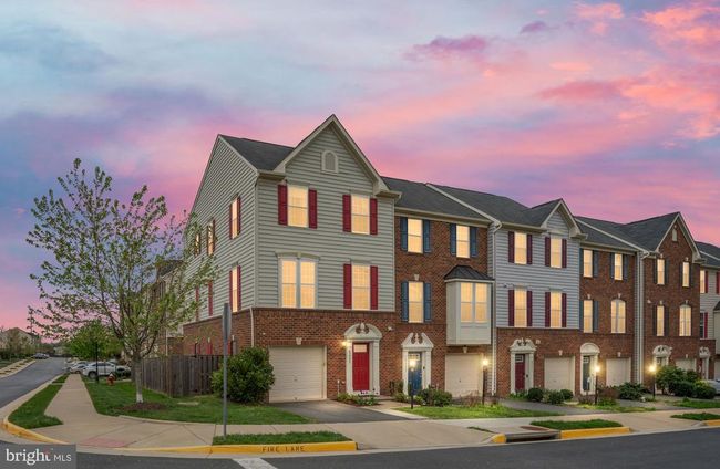 45955 Grammercy Ter, Townhouse with 3 bedrooms, 3 bathrooms and null parking in STERLING VA | Image 49
